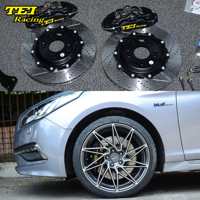 kopen 4 Kolven Racing Caliper Brake Kit Met 330*28 MM High Carbon Disc Racing En Brake Pads Voor Hyudnai Sonata 17 Inch Rim online vervaardiging