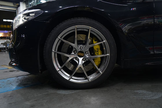 kopen BMW F10 F11 F07 F18 S60 6 zuiger gesmeed klemremstel 20 inch voorwiel online vervaardiging