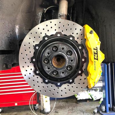 kopen Grote remkits voor BMW E60 M5 20 inch wiel voor 405 * 34 en achter 380 * 28 geboorde rotor online vervaardiging