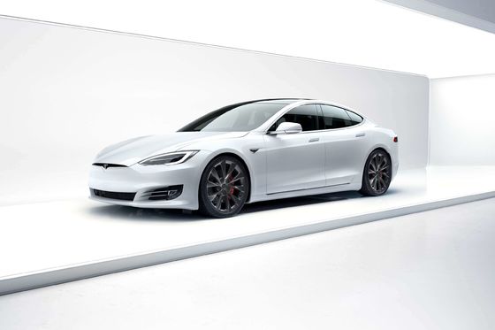 Het Aluminiumlegering van zes die Zuigertei racing big brake kit voor Tesla Model S X 3 RS+ wordt gemaakt